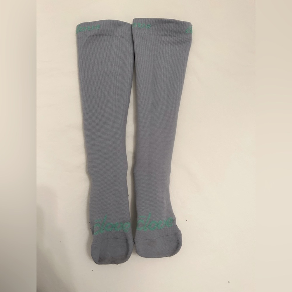 Clove compression stockings